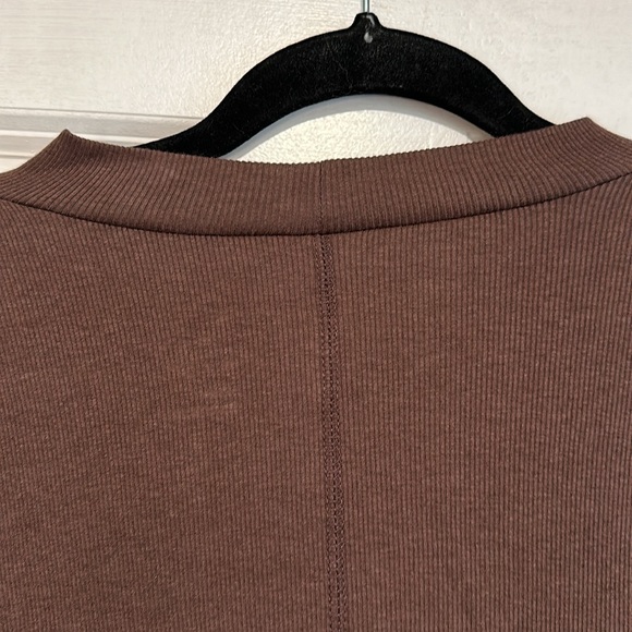 Brown Ribbed Mock Neck Top - Picture 7 of 8